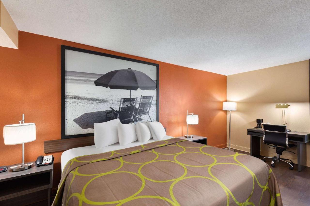 Super 8 By Wyndham Myrtle Beach/Market Common Area Kültér fotó